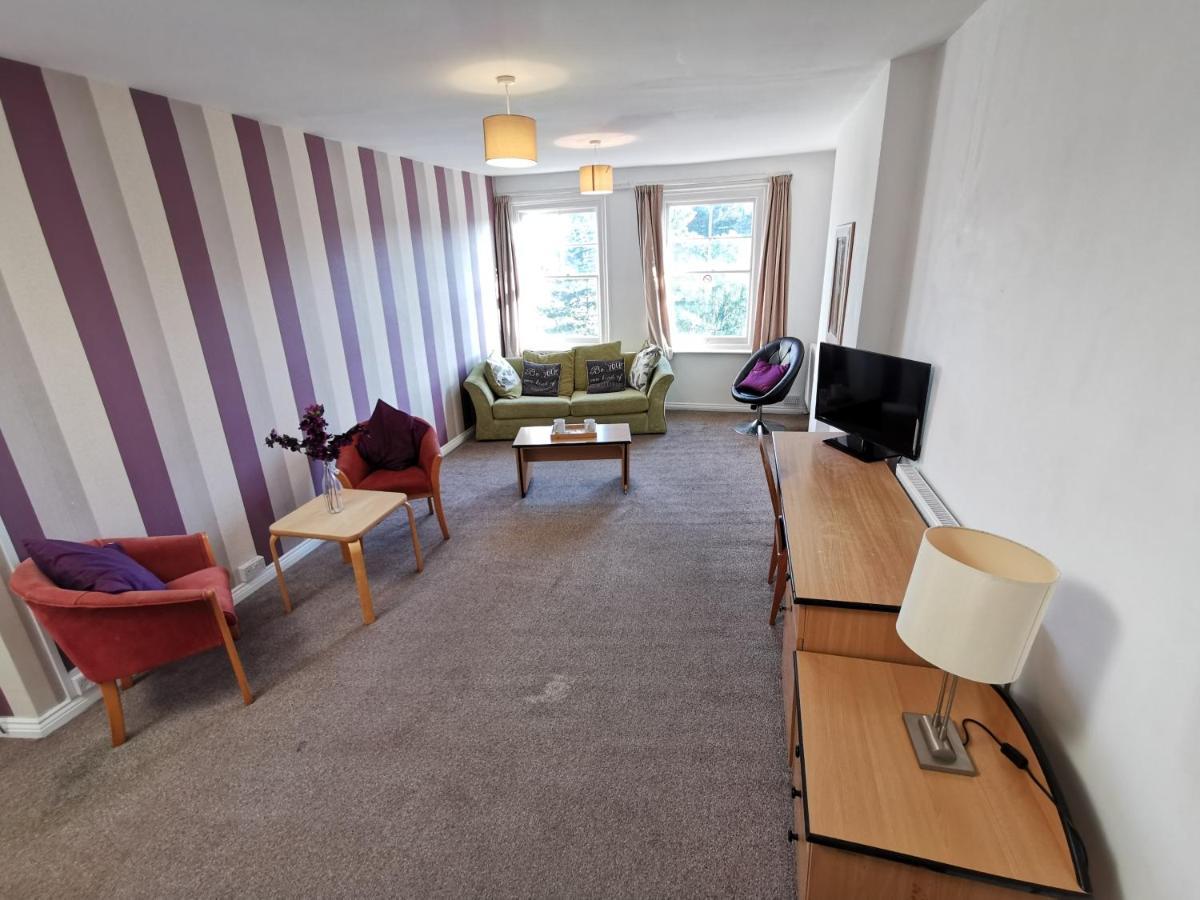 Hotel Aspire 860 à Colchester Extérieur photo