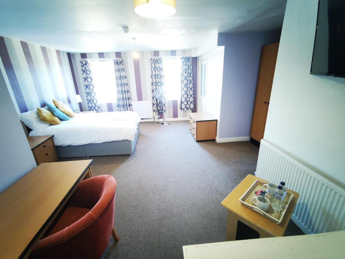 Hotel Aspire 860 à Colchester Extérieur photo